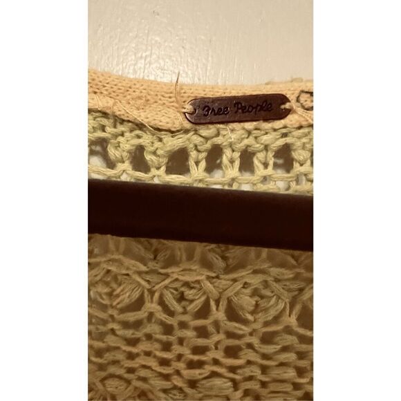 FREE PEOPLE YELLOW OVERSIZED CROCHET KNIT SWEATER WOMENS SZ S - Picture 4 of 9